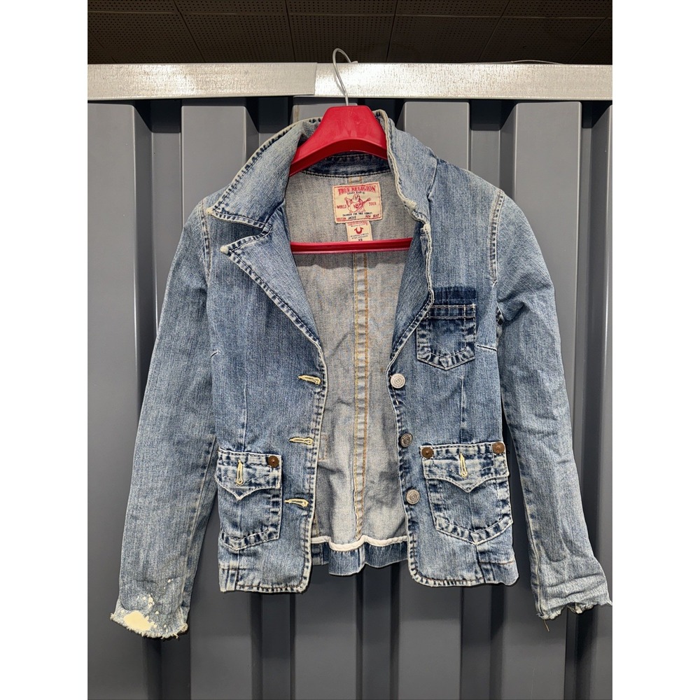 True Religion Womens Denim Trucker Jacket Sz L Distressed Snap Light Wash‎